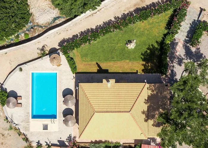 In The Woods Villa Kolymbia