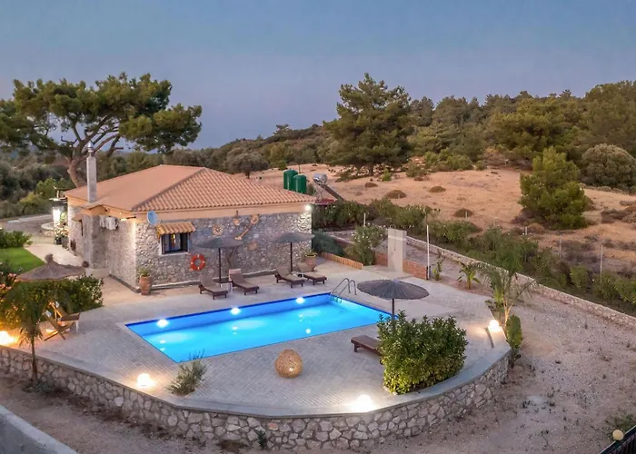 Villa In The Woods *