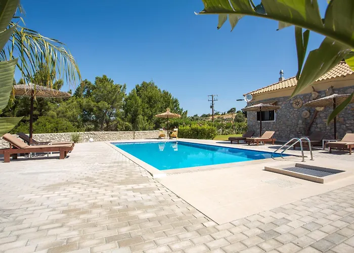 Villa In The Woods *