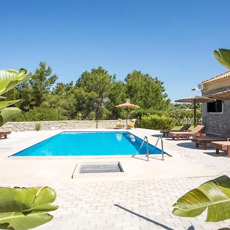 Villa In The Woods