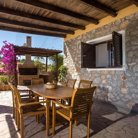 Villa In The Woods