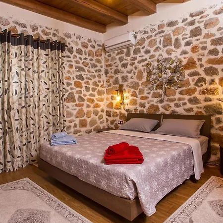 In The Woods Villa *