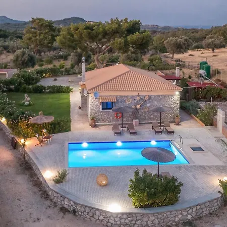 In The Woods Villa Kolymbia