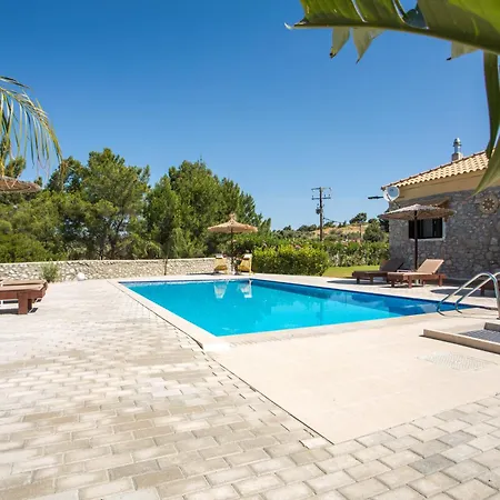 فيلة In The Woods *